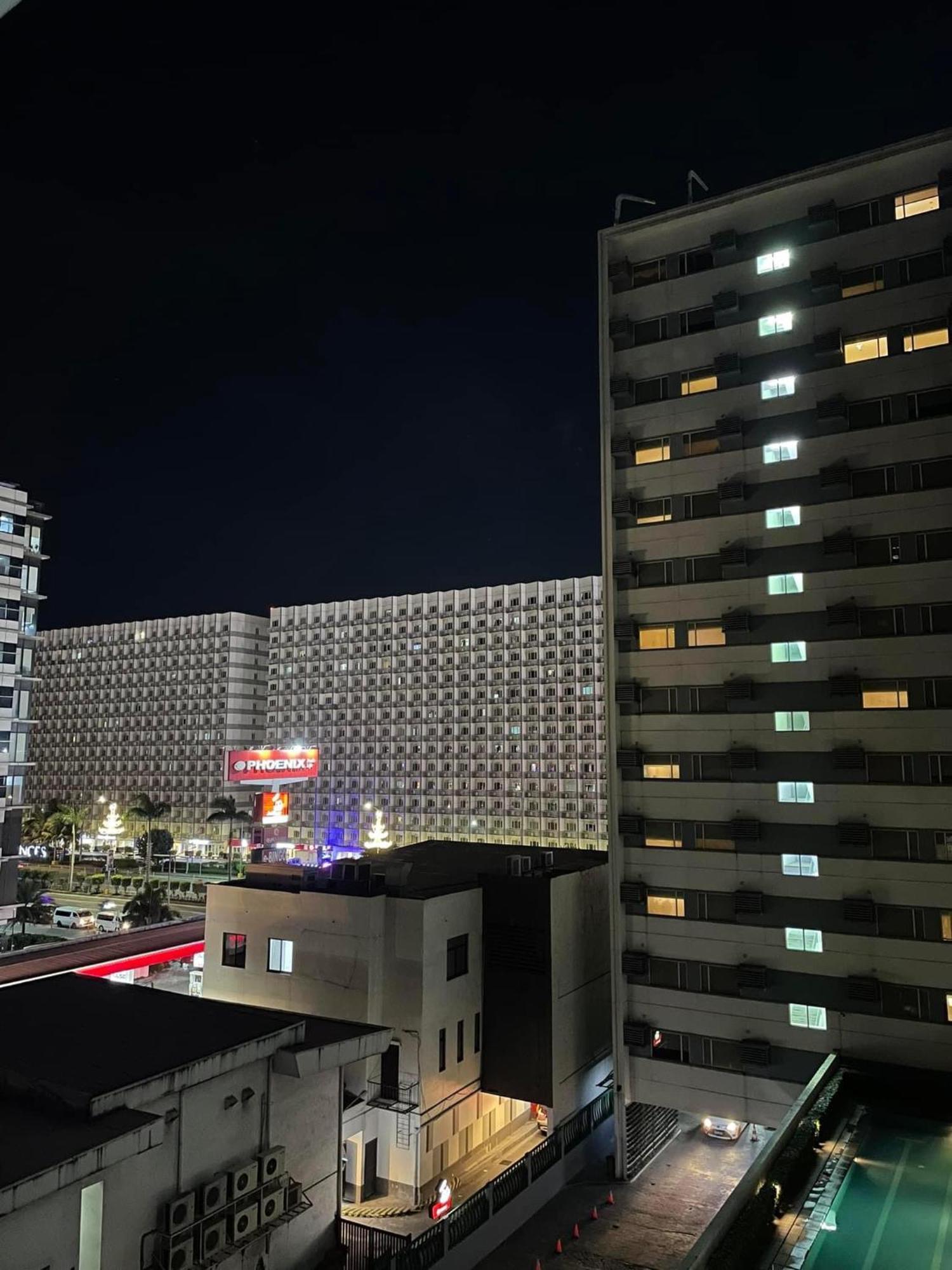 Cozypura Staycation Near Moa, Airport , With Free Fast Wifi, Netflix And Pay Parking Pasay Esterno foto